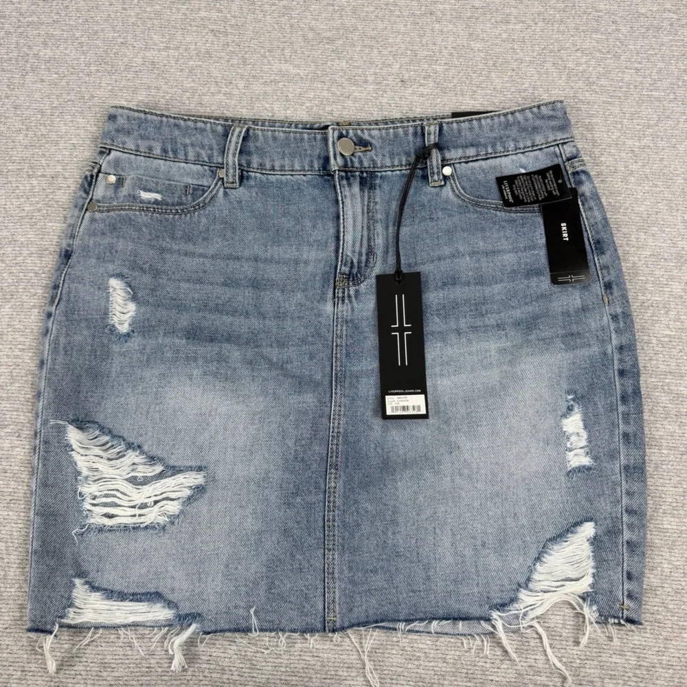Liverpool Los Angeles‎ Distressed Denim Mini Skirt Evanston Blue Size 6 MSRP $68